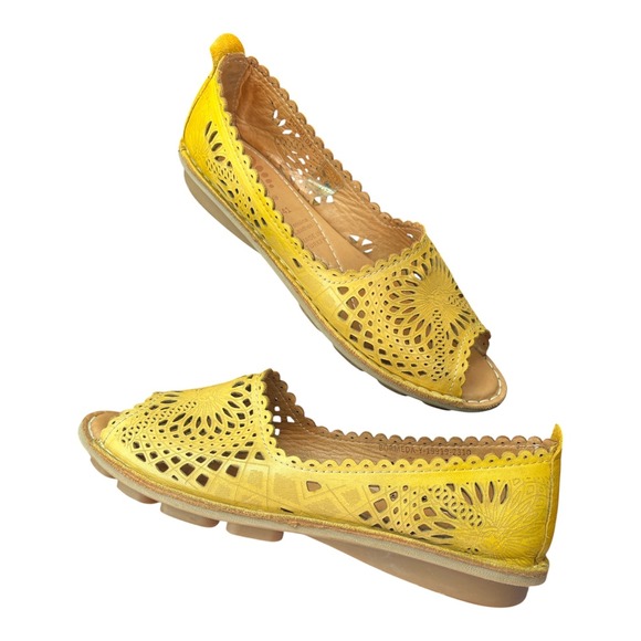 Spring Step Shoes - Spring Step Bormeda Sandals Womens 41 Yellow Leather Laser Cut Flats Boho Hippie